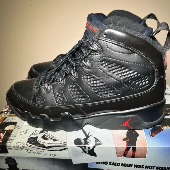 Jordan 9 Bred main image 4
